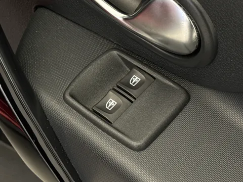 21 of 34 for Dacia Sandero Stepway 0.9 TCe Techroad 5dr