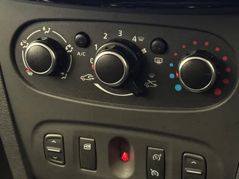 28 of 34 for Dacia Sandero Stepway 0.9 TCe Techroad 5dr