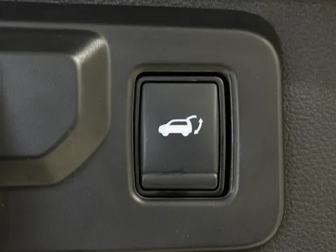 WG73SRO Renault Austral E-Tech FHEV Iconic Esprit Alpine 5dr Auto 4C Thumbnail #16