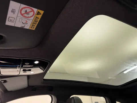 WG73SRO Renault Austral E-Tech FHEV Iconic Esprit Alpine 5dr Auto 4C Thumbnail #12