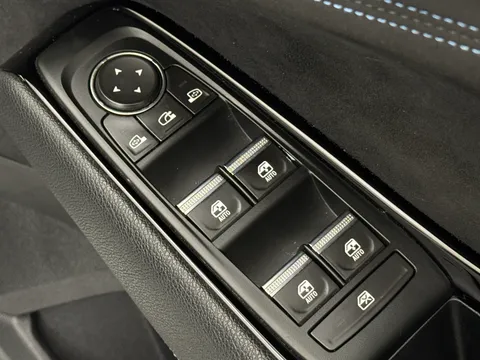 WG73SRO Renault Austral E-Tech FHEV Iconic Esprit Alpine 5dr Auto 4C Thumbnail #18