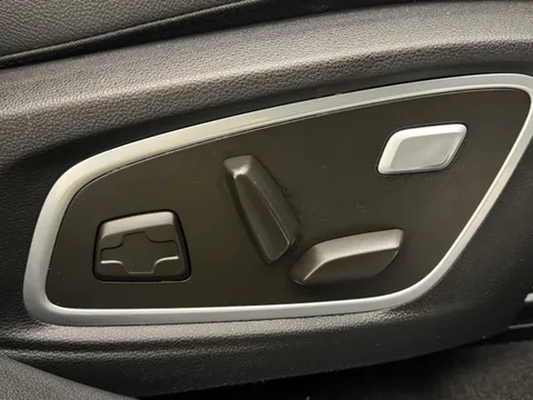 WG73SRO Renault Austral E-Tech FHEV Iconic Esprit Alpine 5dr Auto 4C Thumbnail #19