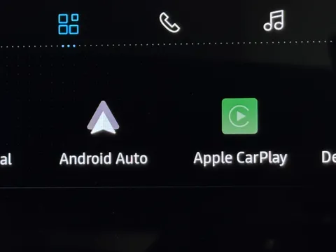 WG73SRO Renault Austral E-Tech FHEV Iconic Esprit Alpine 5dr Auto 4C Thumbnail #25