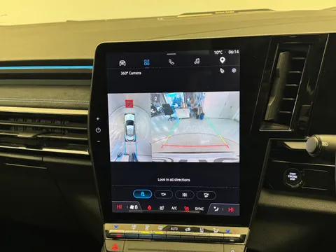 WG73SRO Renault Austral E-Tech FHEV Iconic Esprit Alpine 5dr Auto 4C Thumbnail #26