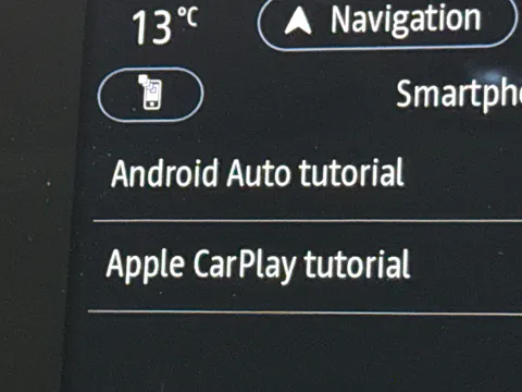 YY73UOH Renault Captur 1.6 E-Tech Plug-in hybrid 160 Engineered 5dr Auto Thumbnail #25