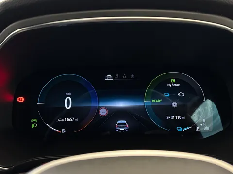 YY73UOH Renault Captur 1.6 E-Tech Plug-in hybrid 160 Engineered 5dr Auto Thumbnail #27