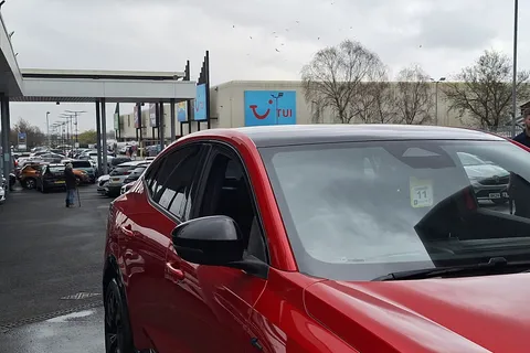 BJ25ZYC Renault Rafale E-Tech FHEV Techno Esprit Alpine 5dr Auto 4C Thumbnail #28