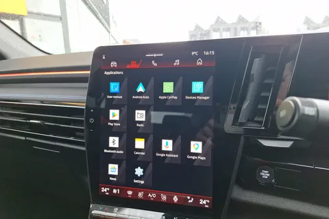 BJ25ZYC Renault Rafale E-Tech FHEV Techno Esprit Alpine 5dr Auto 4C Thumbnail #40