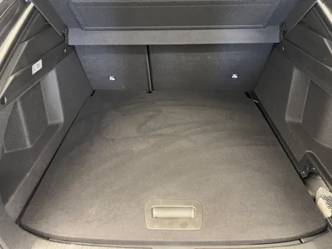 LY24HNV Renault ARKANA 1.6 E-Tech FHEV 145 Esprit Alpine 5dr Auto Thumbnail #32