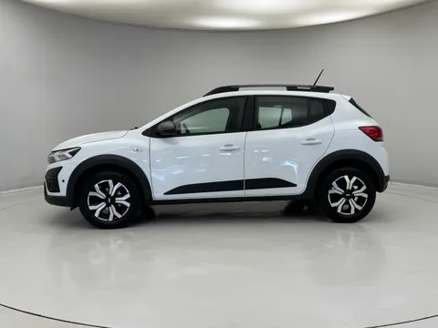DL23WVM Dacia Sandero Stepway 1.0 TCe Journey 5dr Thumbnail #4