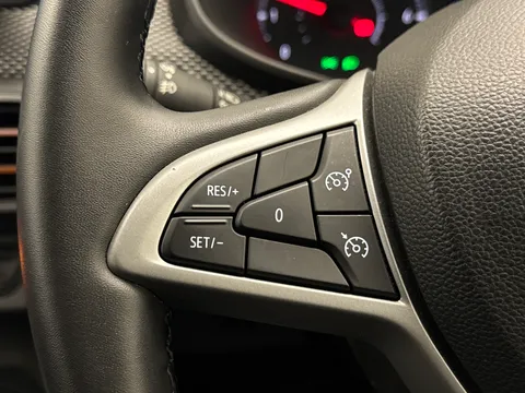 DL23WVM Dacia Sandero Stepway 1.0 TCe Journey 5dr Thumbnail #20