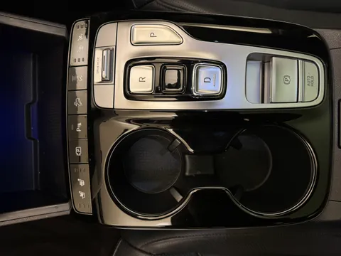 DP72HJU Hyundai Tucson 1.6 TGDi Hybrid 230 Ultimate 5dr 2WD Auto Thumbnail #17