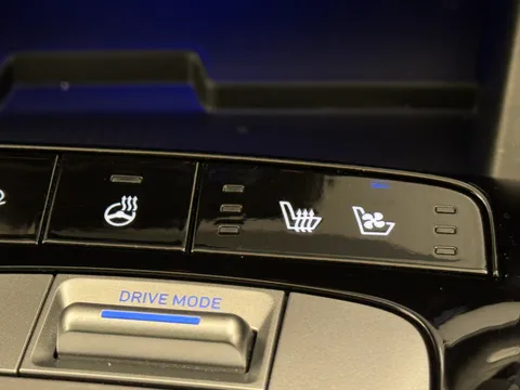 DP72HJU Hyundai Tucson 1.6 TGDi Hybrid 230 Ultimate 5dr 2WD Auto Thumbnail #30
