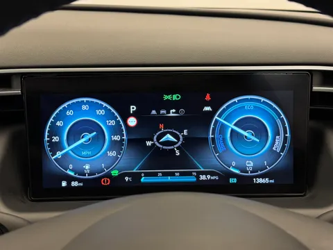 DP72HJU Hyundai Tucson 1.6 TGDi Hybrid 230 Ultimate 5dr 2WD Auto Thumbnail #31