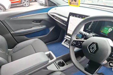 LB74HWD Renault Scenic E-Tech 160kW Esprit Alpine 87kWh Long Range 5dr Auto Thumbnail #13