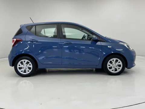 6 of 33 for HYUNDAI I10 1.2 SE 5dr