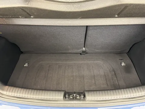 10 of 33 for HYUNDAI I10 1.2 SE 5dr