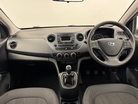 2 of 33 for HYUNDAI I10 1.2 SE 5dr