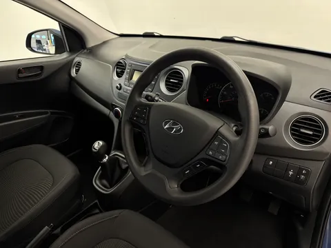 19 of 33 for HYUNDAI I10 1.2 SE 5dr