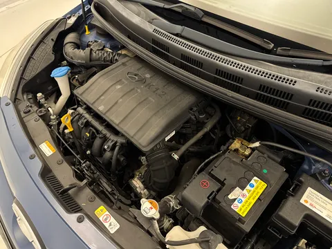 25 of 33 for HYUNDAI I10 1.2 SE 5dr