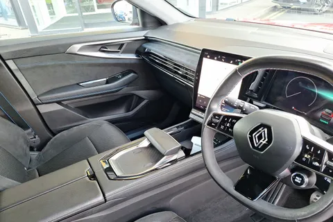 12 of 40 for Renault Austral E-Tech FHEV Techno Esprit Alpine 5dr Auto