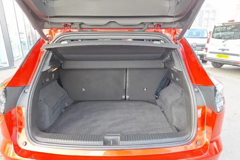 19 of 40 for Renault Austral E-Tech FHEV Techno Esprit Alpine 5dr Auto