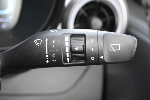 EN25LJA Hyundai i10 1.2 [79] Premium 5dr Auto [Nav] Thumbnail #22