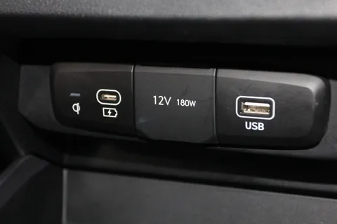 EN25LJA Hyundai i10 1.2 [79] Premium 5dr Auto [Nav] Thumbnail #25