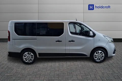 YE69WZA Renault Trafic SL28 ENERGY dCi 120 Sport Nav 9 Seater Thumbnail #6