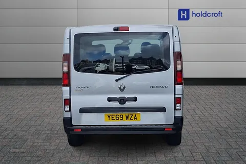 YE69WZA Renault Trafic SL28 ENERGY dCi 120 Sport Nav 9 Seater Thumbnail #9