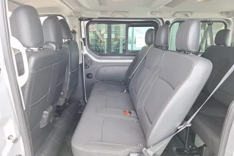 YE69WZA Renault Trafic SL28 ENERGY dCi 120 Sport Nav 9 Seater Thumbnail #10