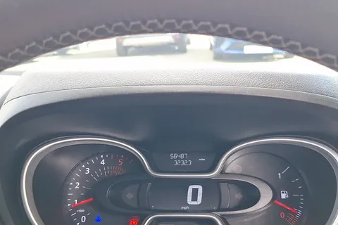 YE69WZA Renault Trafic SL28 ENERGY dCi 120 Sport Nav 9 Seater Thumbnail #12