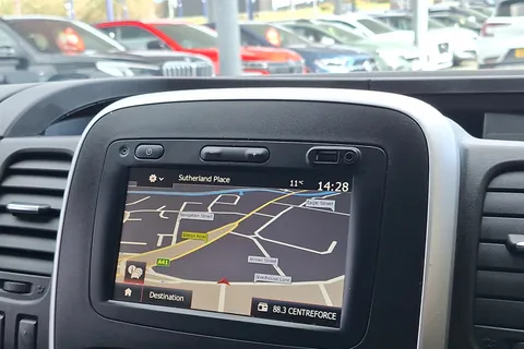 YE69WZA Renault Trafic SL28 ENERGY dCi 120 Sport Nav 9 Seater Thumbnail #24