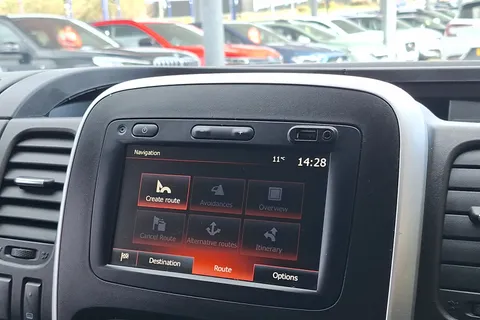 YE69WZA Renault Trafic SL28 ENERGY dCi 120 Sport Nav 9 Seater Thumbnail #25