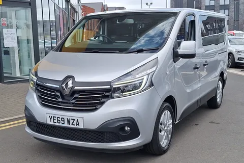 YE69WZA Renault Trafic SL28 ENERGY dCi 120 Sport Nav 9 Seater Thumbnail #30