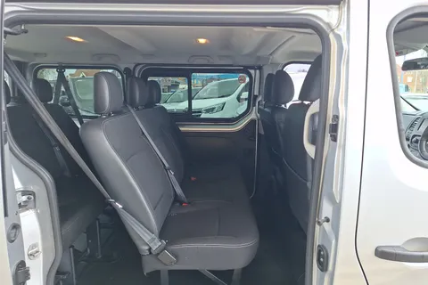 YE69WZA Renault Trafic SL28 ENERGY dCi 120 Sport Nav 9 Seater Thumbnail #35