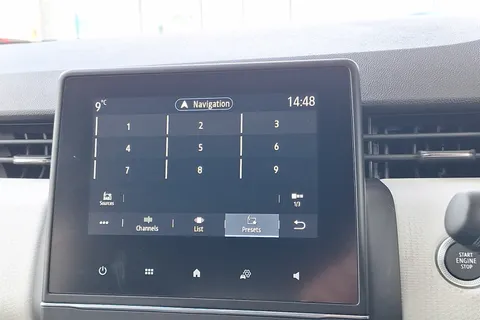 BL23VSU Renault Clio 1.0 TCe 90 Techno 5dr Thumbnail #36