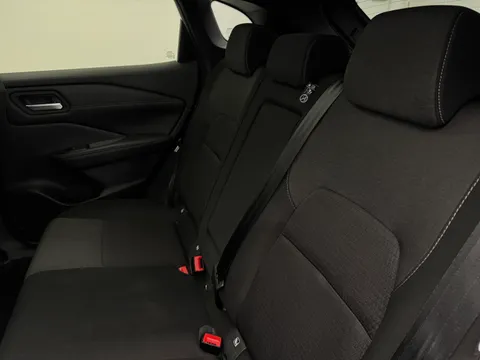 BP72ZDO Nissan Qashqai 1.5 E-Power N-Connecta [Glass Roof] 5dr Auto Thumbnail #12