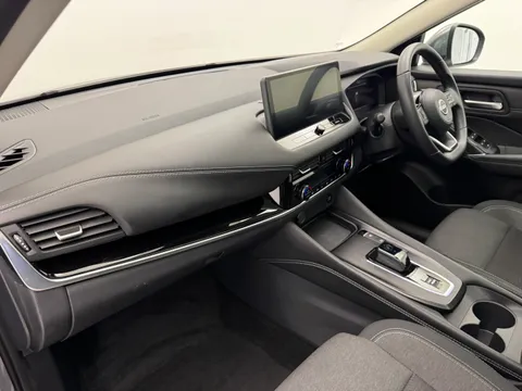 BP72ZDO Nissan Qashqai 1.5 E-Power N-Connecta [Glass Roof] 5dr Auto Thumbnail #14