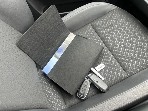 OW25DYM Nissan Juke 1.6 Hybrid N-Connecta 5dr Auto Thumbnail #21