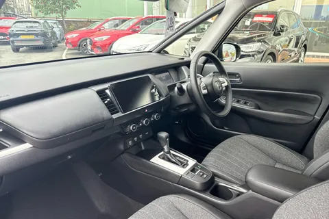 DN25UME Honda Jazz 1.5 i-MMD Hybrid Advance 5dr eCVT Thumbnail #2