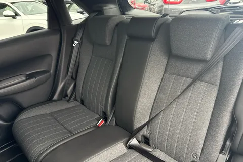 DN25UME Honda Jazz 1.5 i-MMD Hybrid Advance 5dr eCVT Thumbnail #8