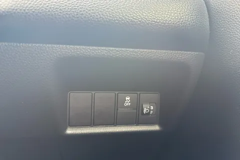 DN25UME Honda Jazz 1.5 i-MMD Hybrid Advance 5dr eCVT Thumbnail #20