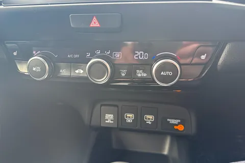 DN25UME Honda Jazz 1.5 i-MMD Hybrid Advance 5dr eCVT Thumbnail #25