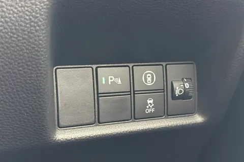 LN23YBR Honda Jazz 1.5 i-MMD Hybrid Crosstar EX 5dr eCVT Thumbnail #17