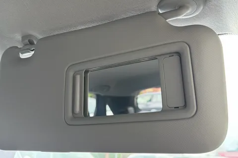 LN23YBR Honda Jazz 1.5 i-MMD Hybrid Crosstar EX 5dr eCVT Thumbnail #24