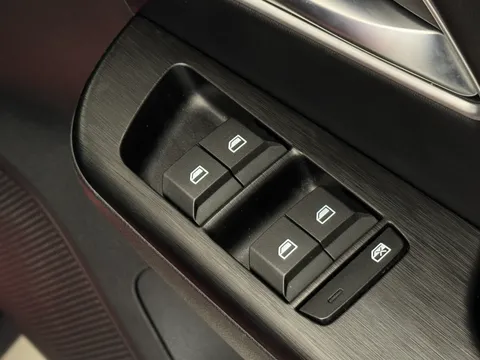 LG74JCE Mg Motor Uk Zs 1.5 Hybrid+ Trophy 5dr Auto Thumbnail #18