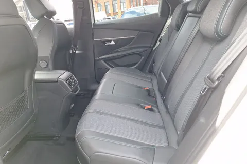 NM21LBV Peugeot 3008 1.6 Hybrid 225 Allure Premium 5dr e-EAT8 Thumbnail #10