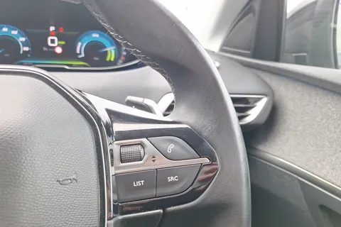 NM21LBV Peugeot 3008 1.6 Hybrid 225 Allure Premium 5dr e-EAT8 Thumbnail #17