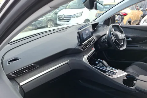 NM21LBV Peugeot 3008 1.6 Hybrid 225 Allure Premium 5dr e-EAT8 Thumbnail #36